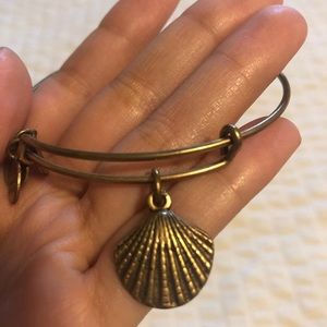 Alex and Ani bracelet ✨